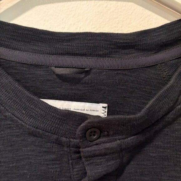 Reining Champ, mens black long sleeve thermal top, size Large - Picture 5 of 10